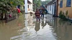 Hari Ketiga Bencana Banjir di Indramayu, Bantuan Belum Merata<