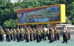 Kodam Siliwangi dan Polda Jabar Kerahkan Ratusan  Vaksinator dan Tracer Covid-19<