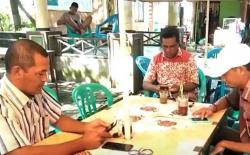 Begini Kronologi Video Viral Ibu Penjual Sarung di NTB Menangis Histeris 