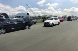 Video Keluar Tol Cileunyi, Penumpang Mobil Plat B Jalani Rapid Test