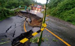 Jalan Lahat - Pagaralam Amblas, Kendaraan Dialihkan ke Jalur Alternatif<