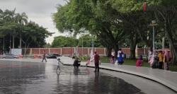 Video TMII Masih Jadi Tujuan Wisata Warga saat Libur Panjang Imlek