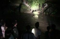 Video Warga Gianyar Temukan Jasad Perempuan Membusuk di Sungai Sangsang