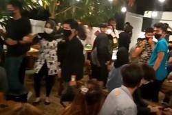 Video Pemilik Kafe di Jambi Tak Terima Dibubarkan Bentrok dengan Petugas 