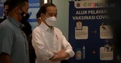 Video Presiden Jokowi Tinjau Vaksinasi Massal Pedagang Tanah Abang 