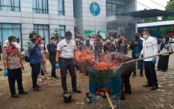 BNNP Banten Musnahkan 1 Kg Sabu dan 1,3 Kg Ganja selama Januari 2021