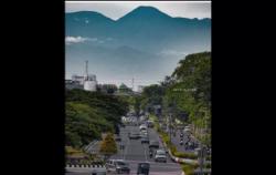Viral Foto Gunung Gede Pangrango dari Kemayoran Jadi Perdebatan Netizen