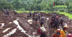 Video Pencarian Hari Keempat Longsor Nganjuk Dilanjutkan