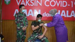 Jelang Vaksinasi Covid-19 Pelayan Publik dan Lansia, Jabar Siapkan 11.000 Vaksinator<