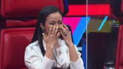 Seolah Bertemu Glenn Fredly, Yura Yunita Menangis Mendengar Suara Kontestan The Voice Kids Indonesia 