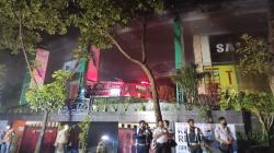 Basement BEC Bandung Terbakar, 5 Orang Alami Sesak Napas<