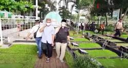 Video Fadli Zon Tiba di Lokasi TPU Karet Bivak, Gotong Keranda Jenazah Ibundanya