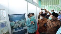 Menko PMK Muhadjir Effendy Puji Produk Kesehatan dan Inovasi UNS