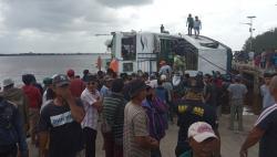 Kapal Feri Terbalik, Jalur Penyeberangan Dialihkan ke Perigi Parit