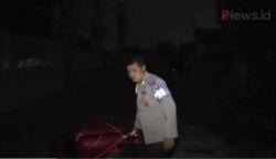 Video Pencarian Ibu dan Anak Hanyut saat Evakuasi Banjir di Bekasi Dilanjutkan