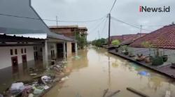 Video 700 Rumah di Karangligar Karawang Tenggelam