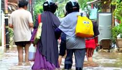 Video Banjir di Kelurahan Cipinang Melayu Jaktim Sudah Mulai Surut