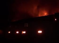 Video Api Lalap Pabrik Cat Mebel di Mojokerto