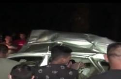 Video Kecelakaan Maut Bus Tabrak Minibus di Sumut, Satu Keluarga Meninggal Dunia