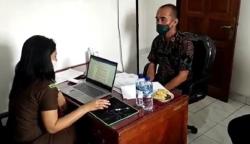 Sempat Sakit, Tersangka Dana Hibah Pariwisata Diperiksa Kejari Buleleng