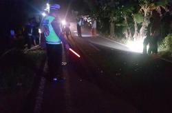 Tabrak Mobil saat Kendarai Sepeda Motor Tanpa Lampu, Bocah 14 Tahun Akhirnya Meninggal