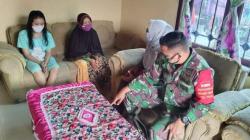 TNI - Polri Dampingi Bidan Desa Tracing Contact Covid-19