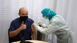 Penyidik Senior KPK Novel Baswedan Disuntik Vaksin Covid-19