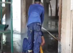 Video Damkar Semprot Disinfektan untuk Cegah Covid-19 di Lokasi Banjir