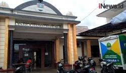 Video 2 Warga Bandung Barat Tewas Tenggak Miras Oplosan