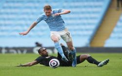 Menang 2-1 Lawan West Ham, 2 Gol Man City Dicetak Bek<