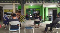 Vaksinasi Covid-19 Tahap II di Kota Bandung Mulai Sasar Pedagang Pasar<