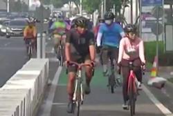 Video Pembatas Jalur Sepeda Semi Permanen di Jakarta Mulai Diberlakukan 