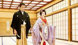 Potret Syahrini Bergaya Geisha Rayakan 2 Tahun Pernikahan Bersama Reino Barack 