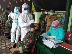 Anggota Satgas TMMD Ke 110 Kodim Jembrana Jalani Rapid Tes Antigen