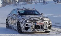 Tantang Lamborghini Urus, SUV Ferrari Purosangue Tertangkap Kamera Dijajal di Jalan Bersalju 