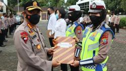 4 Personel Polresta Manado Terima Penghargaan, Ini Prestasinya
