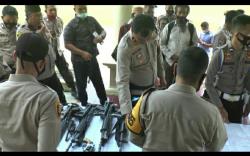 Tidak Mau Ada Masalah, Polres OKU Selatan Periksa Senpi Anggota<