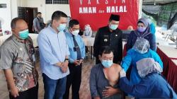 Vaksinasi Lansia Perdana di Kepulauan Riau, 565 Orang Telah Terdaftar