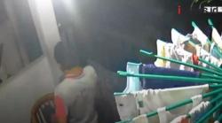 Rekaman CCTV Aksi Remaja Curi Pakaian Dalam Tetangga di Cakung Jaktim