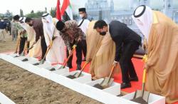  Pembangunan Masjid Sheikh Zayed Solo Replika di Abu Dhabi Resmi Dimulai 