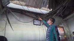 Dinding dan Atap Ruang Pengatur Perjalanan KA Stasiun Pekalongan Ambrol 