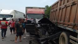 Diduga Rem Blong, 5 Kendaraan Tabrakan Beruntun di Tol Cipularang Purwakarta<