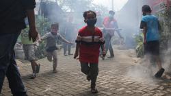 Cegah DBD, Lokasi Bekas Banjir Tangerang Difogging