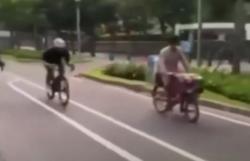 Video Viral Balapan Penjual Kopi Keliling