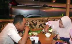 Mencicipi Ikan Jambrong Khas Jawa Barat