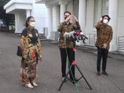 Bertemu Jokowi, Reza Rahardian hingga Marcella Zalianty Bahas Soal Industri Film yang Lesu