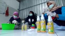 Kelompok Difabel asal Jepara Produksi Hand Sanitizer dari Bahan Rempah 