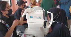 Video MNC Peduli Gelar Pemeriksaan dan Pembagian Kacamata Gratis di Kepulauan Seribu