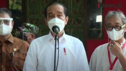 Video Presiden Jokowi Tinjau Vaksinasi Seniman di Bantul