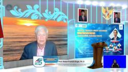 Dies Natalis UNS, Peraih Nobel Ekonomi 2003 Ini Ingatkan Risiko Perubahan Iklim